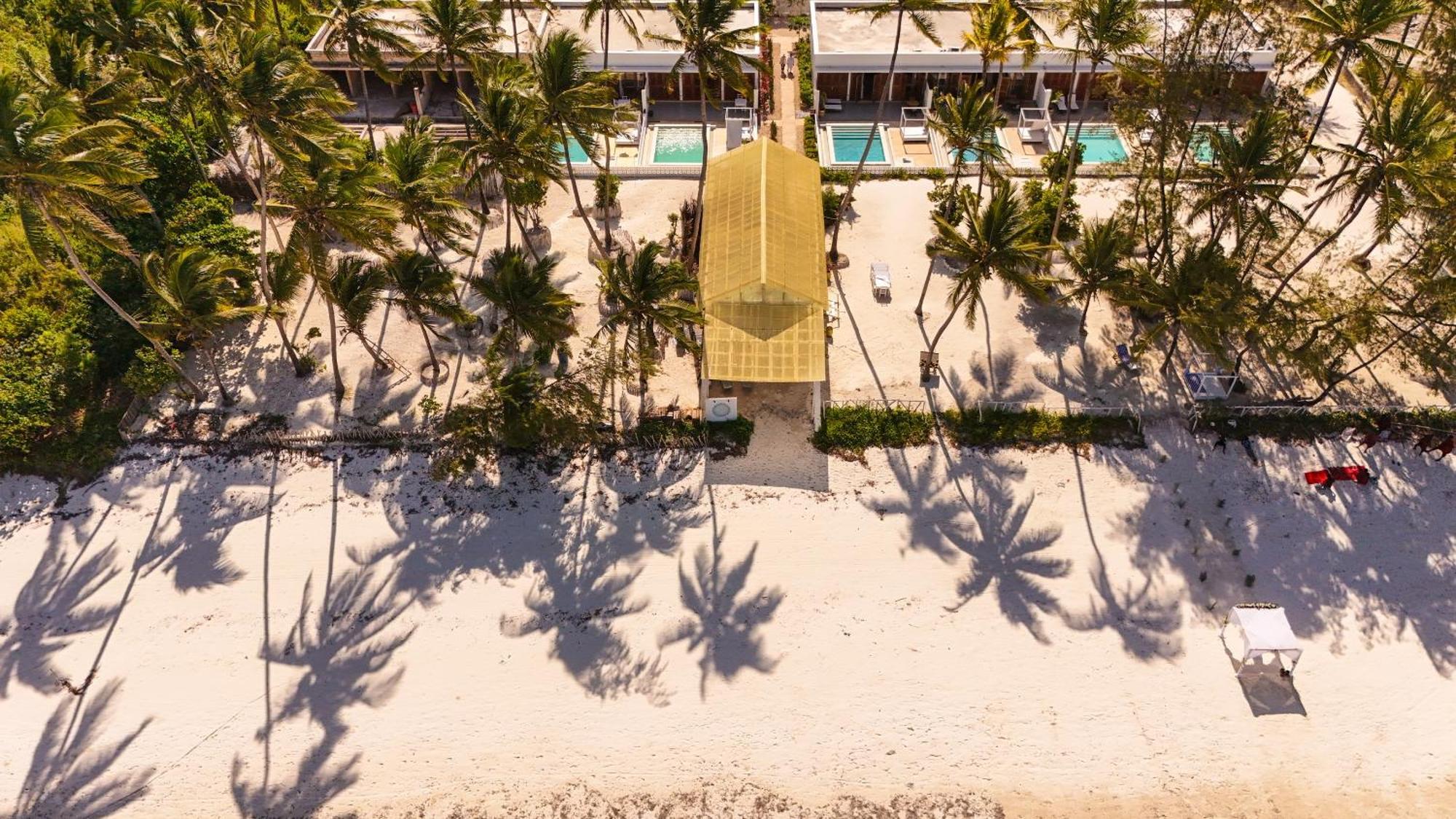 Pili Pili Orient Beach Resort Bwejuu Buitenkant foto