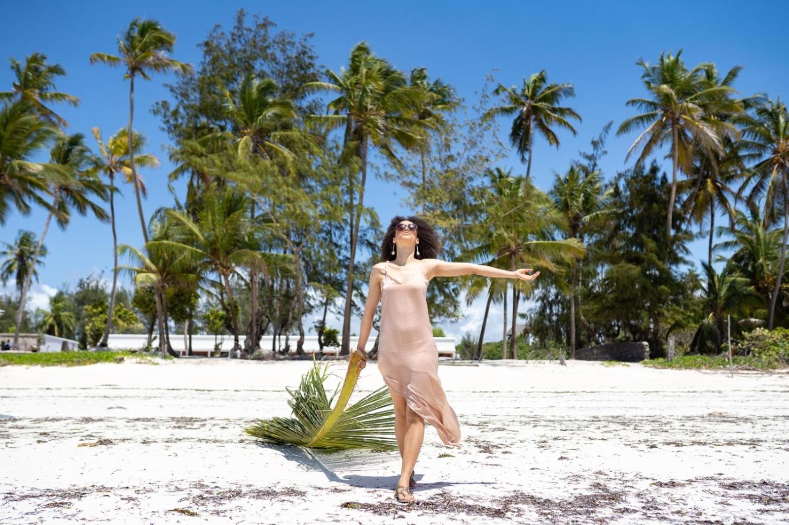Pili Pili Orient Beach Resort Bwejuu Buitenkant foto