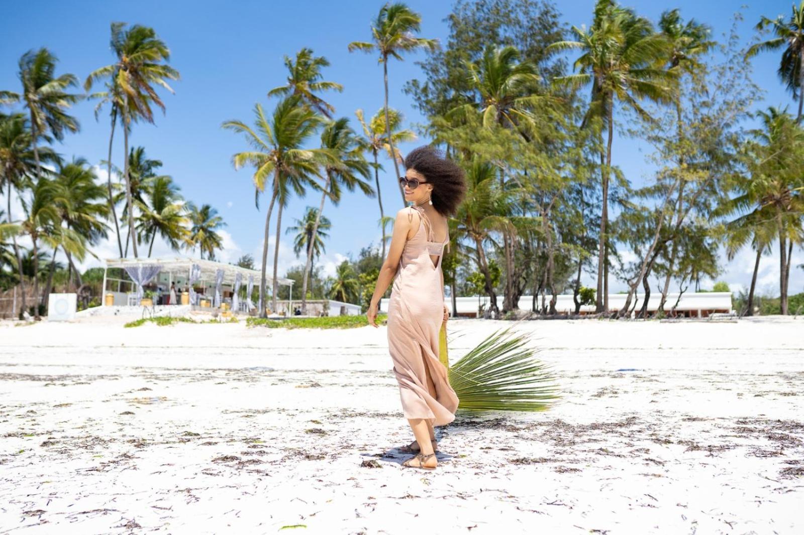 Pili Pili Orient Beach Resort Bwejuu Buitenkant foto